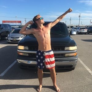 Meet your Posher, Matthew